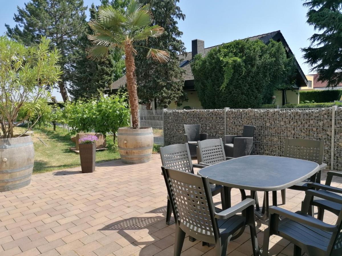 Ferienwohnung Weingut Brutscher Roschbach Exteriör bild